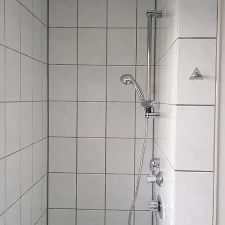 Am Vw-werk Mit Balkon Apartamento Kassel